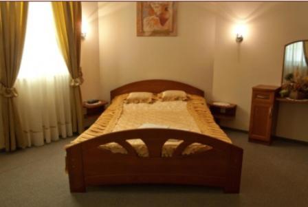 Sukiennice Hotel Chojnice Phòng bức ảnh